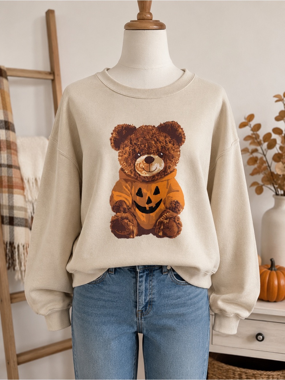 Grayson Threads Pumpkin Bear Graphic Sweatshirt M Cream Fleece Halloween
